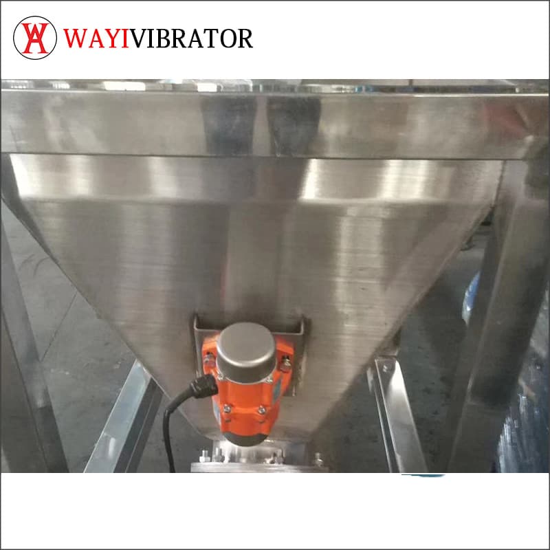 The silo wall vibrator is an energy-saving product with the vibration motor as the excitation source
